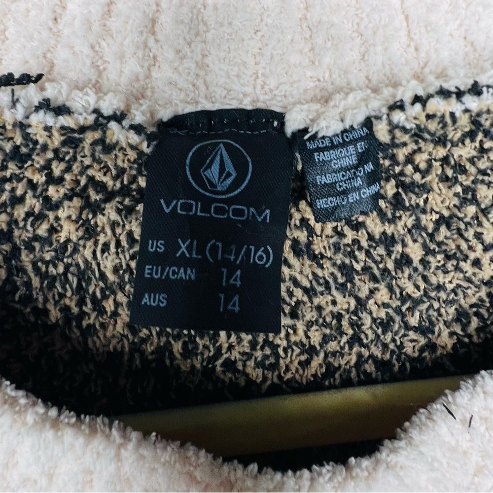 Volcom Amazing Dazy Sweater - image 5